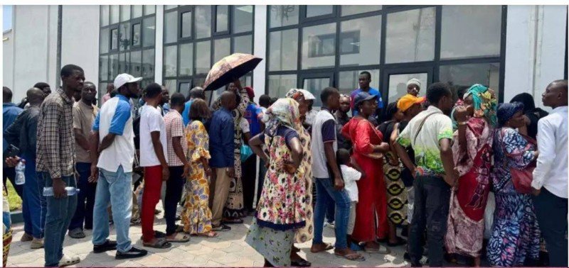 RDC: le stade Tata-Raphaël transformé en centre d’urgence pour les victimes des inondations à Kinshasa RDC: le stade Tata-Raphaël transformé en centre d’urgence pour les victimes des inondations à Kinshasa