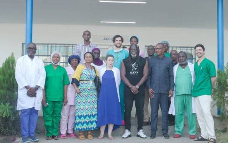 Campagne de chirurgie reconstructive : Tiken Jah Fakoly aux côtés des victimes d’excision Campagne de chirurgie reconstructive : Tiken Jah Fakoly aux côtés des victimes d’excision