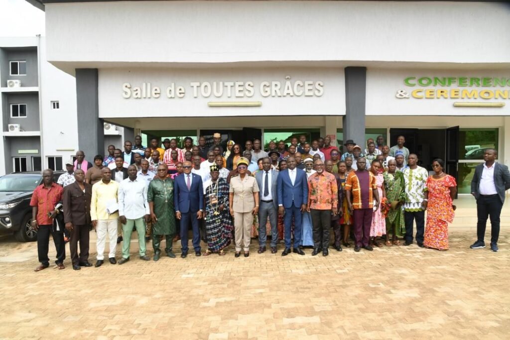Interprofession de la filière Café-Cacao –  Des producteurs , commerçants   et transformateurs instruits