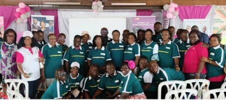 Journée internationale de la sage-femme : La CGRAE sensibilise les sages-femmes à la retraite complémentaire