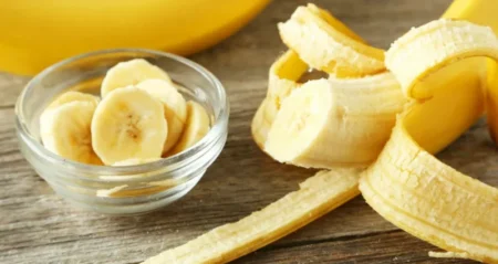 Peau de banane : l’ingrédient inattendu qui booste votre santé et vos plats