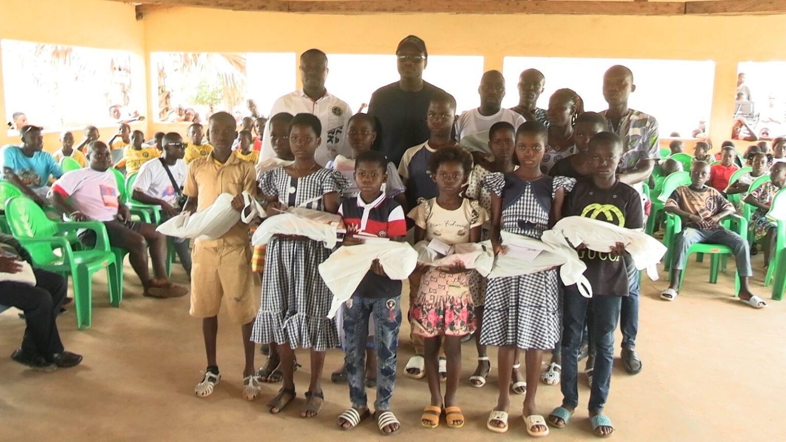 Moronou-  L’Ong Atchôlia récompense 54 élèves de la sous-préfecture de N’Guessankro