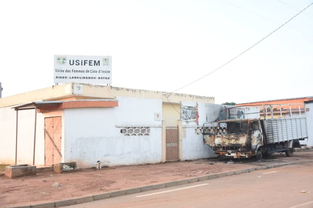 Diabo-Le camion de l’unité de transformation de riz N’Zrama  incendié