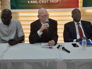 Africa Sports –   Le collectif des décideurs force une transition et réclame ” la tête” de Kuyo Narcisse