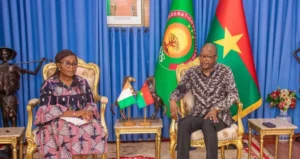 “Beaucoup de mépris” : Ouagadougou charge Abidjan après la mort d’Alino Faso