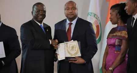 Fintech : Deux pépites ivoiriennes retenues pour digitaliser les attestations automobiles en Guinée