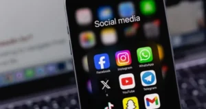 L'IA sur Facebook et Instagram : Voici pourquoi les internautes passent plus de temps sur ces réseaux sociaux
