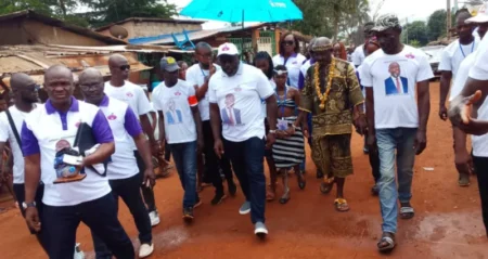 Meeting à Grand Zattry : Le président Brou Beda Roger du FNDR appelle au nationalisme en Côte d’Ivoire