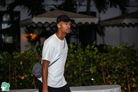 Éliminatoires du Mondial 2026-Yahia Fofana absent-  Vers la titularisation d’Alban Lafont face au Burundi