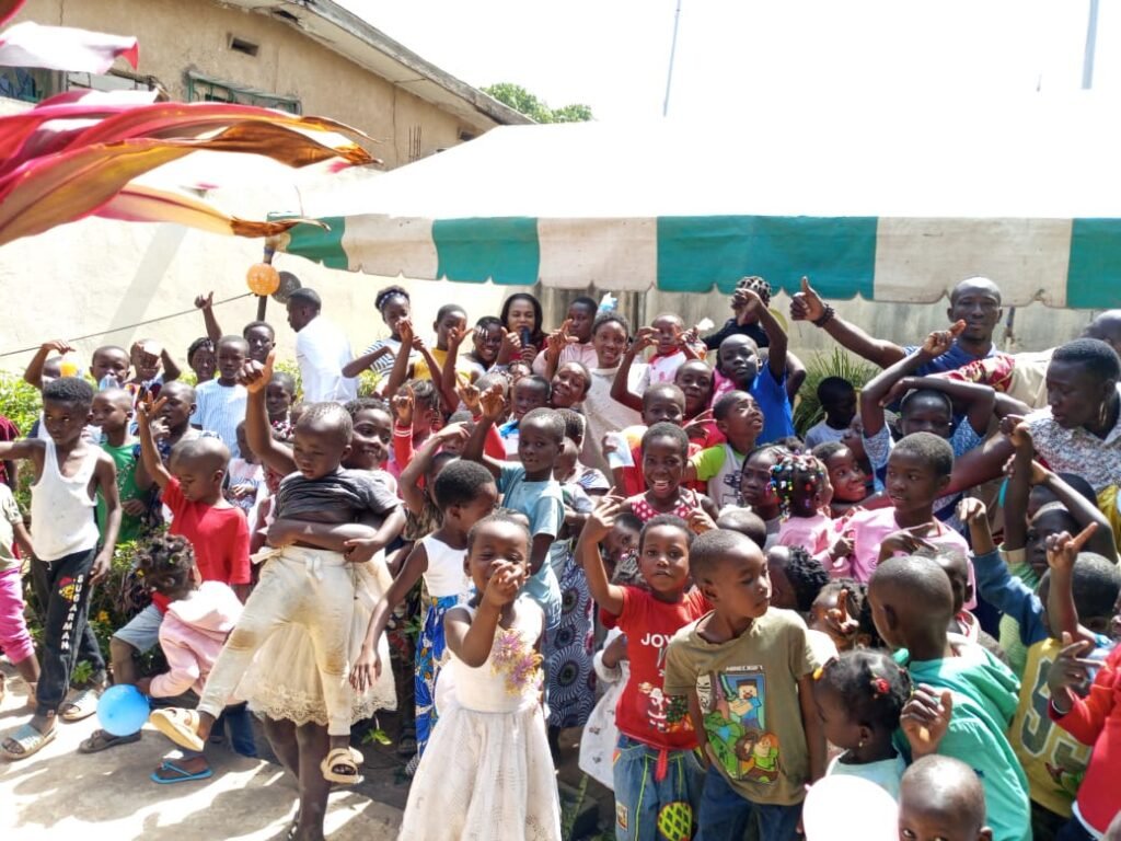 Gbêkê – Droits de l’enfant:  La CRDH sensibilise les enfants de Bouaké