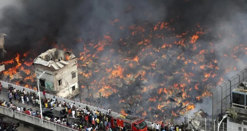 Drame de Bafatá : Le gouvernement de Bissau ferme tous les conteneurs de vente de carburant Drame de Bafatá : Le gouvernement de Bissau ferme tous les conteneurs de vente de carburant
