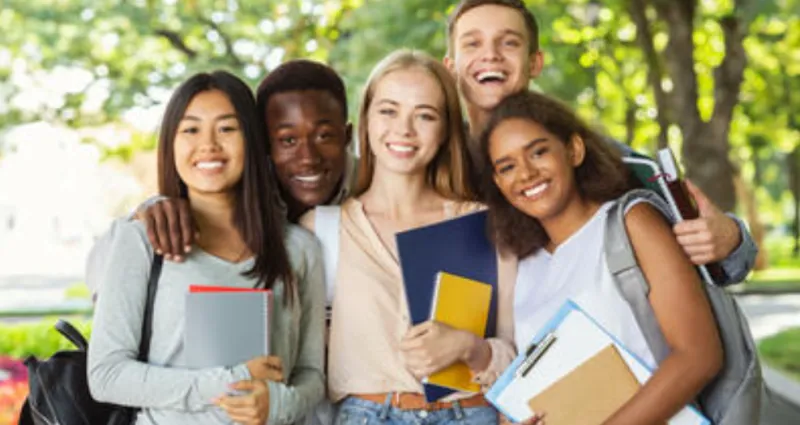 Logements étudiants : Des milliers d’étudiants non-européens bientôt exclus des APL en France ? Logements étudiants : Des milliers d’étudiants non-européens bientôt exclus des APL en France ?