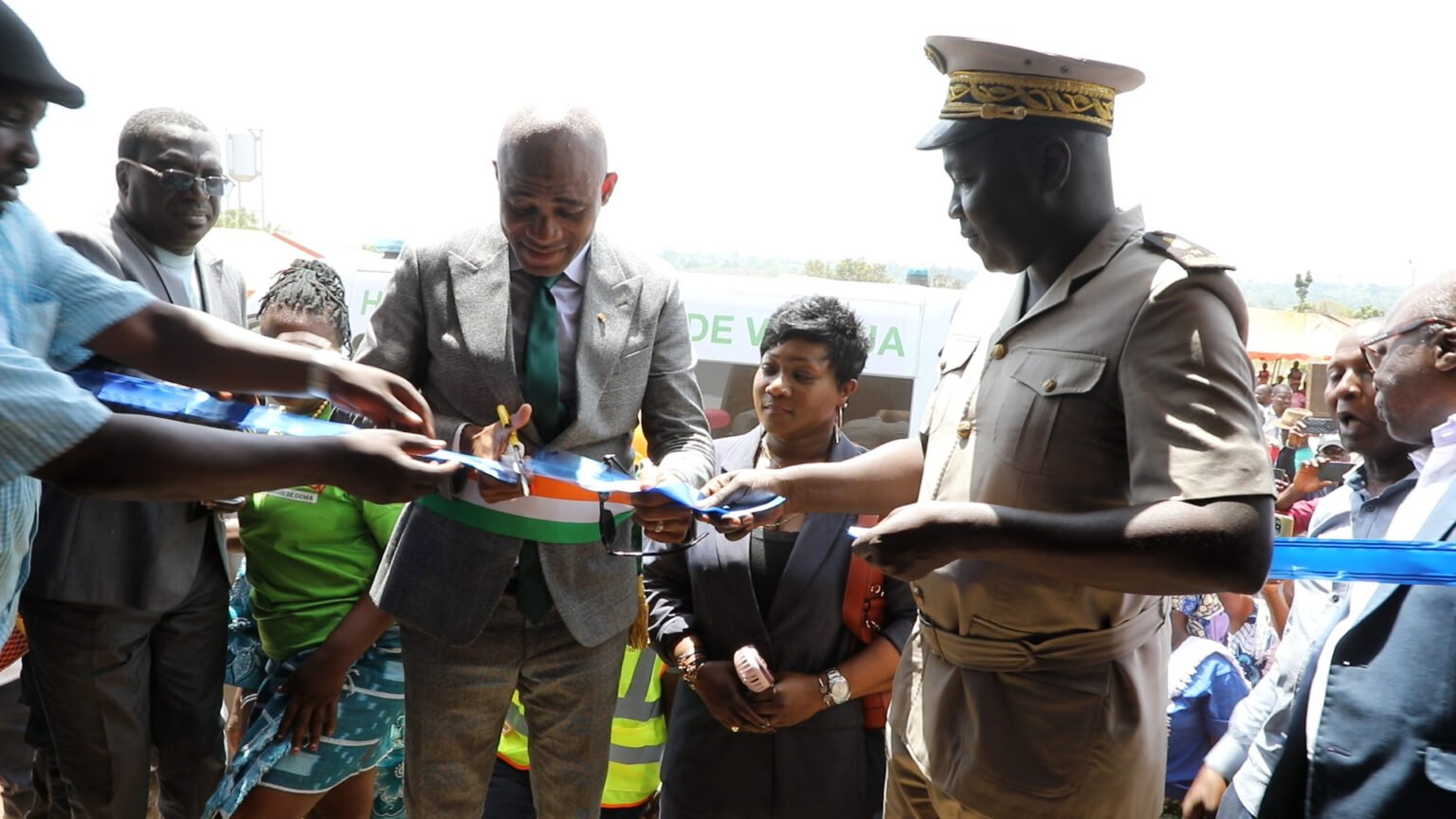 Vavoua:  Un  centre de santé moderne et une ambulance pour le village de Déma