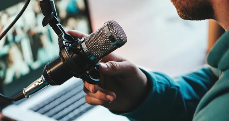 Le podcast : un média libre devenu industrie de l’attention Le podcast : un média libre devenu industrie de l’attention