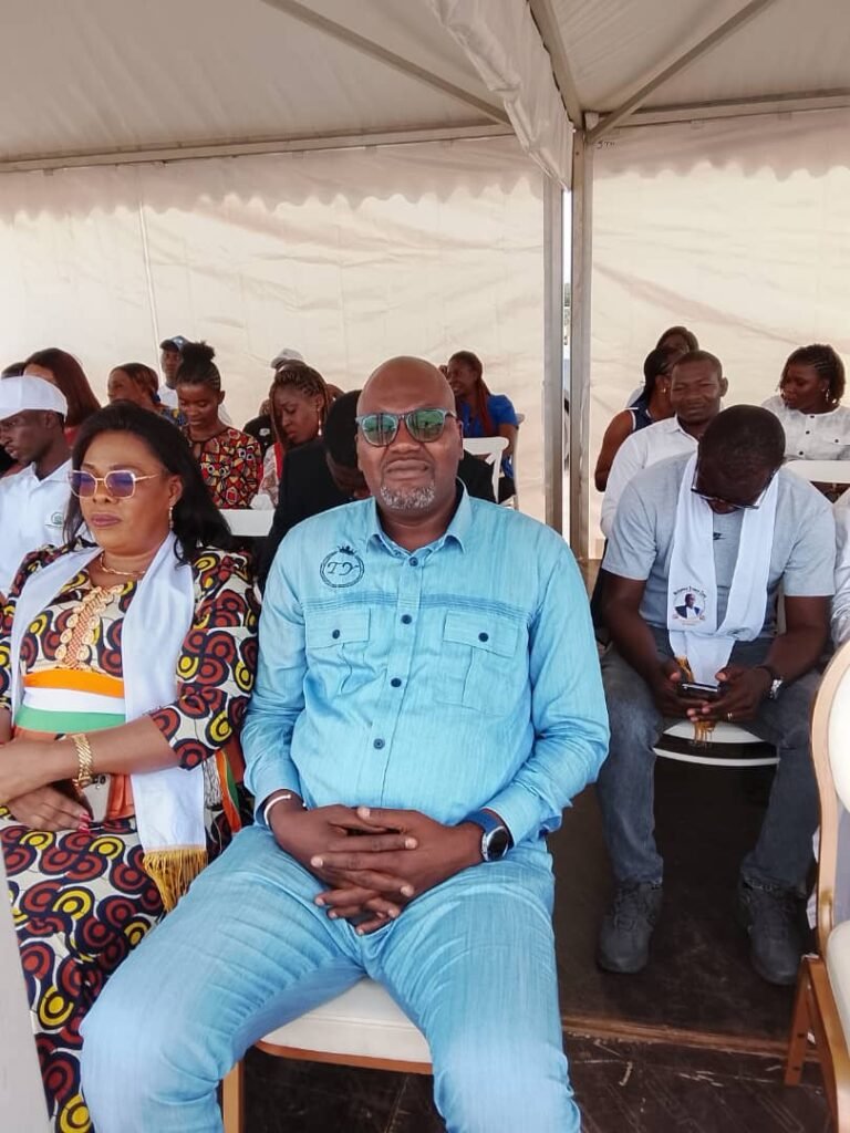 Agboville : L’église Céleste et la mosquée de Sogephia reçoivent des soutiens Agboville : L’église Céleste et la mosquée de Sogephia reçoivent des soutiensÂ